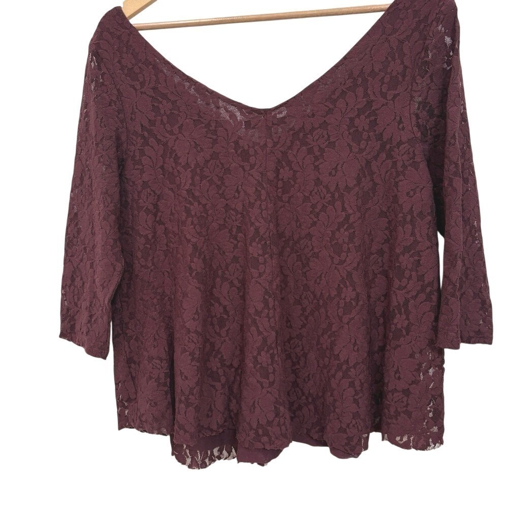 American Eagle Burgundy Lace Top V-Neck 3/4‎ Sleeve Blouse Boho Coquette Size M
